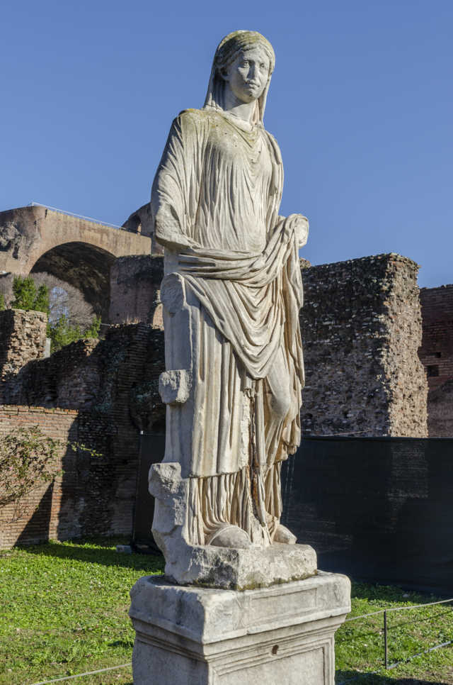 69 - Italia - Roma - Foro Romano - Casa  de Las Vestales